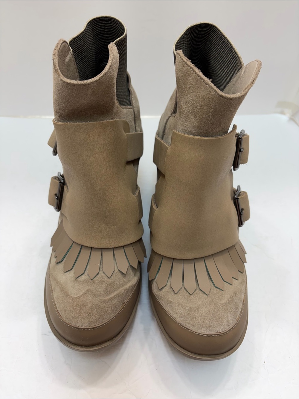 Hunter Women's Suede Fringed Block Heel Chelsea Booties Taupe Size US 8 / EU 39